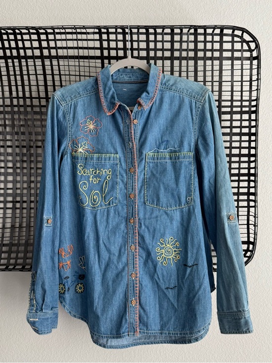 Anthropologie Tops - RARE SAMPLE Anthropologie Pilcro sample embroidered denim button down shirt